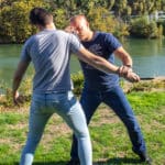 Krav Maga - Défense contre attaque au couteau en piqué"