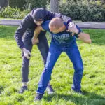 Krav Maga - Défense contre étranglement arrière"