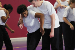 stage-krav-maga-self-defense-courbevoie-la-garenne-colombes-35-defense-contre-etranglement-arriere-fille